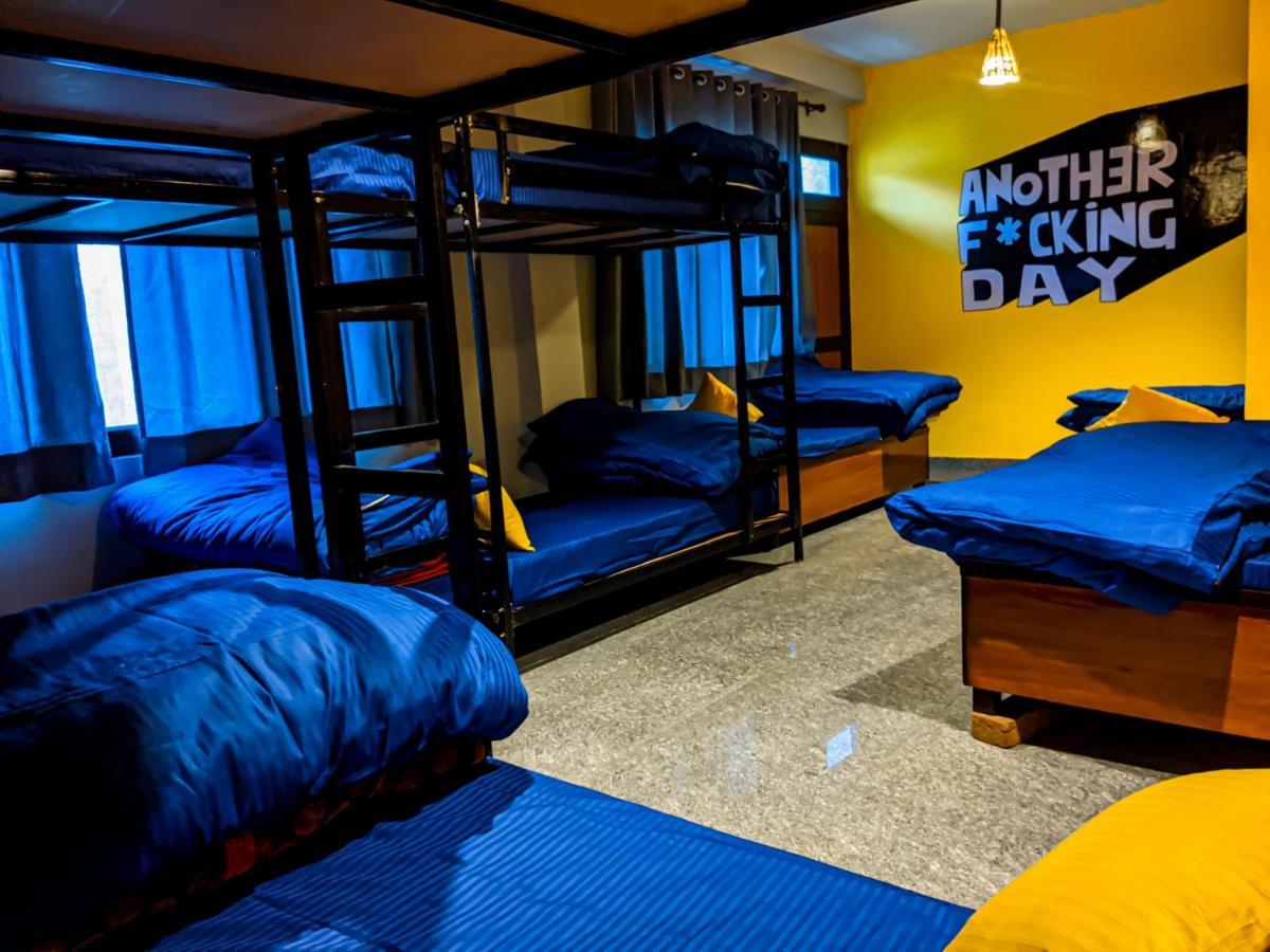 Nomads Hostel Tosh Dış mekan fotoğraf